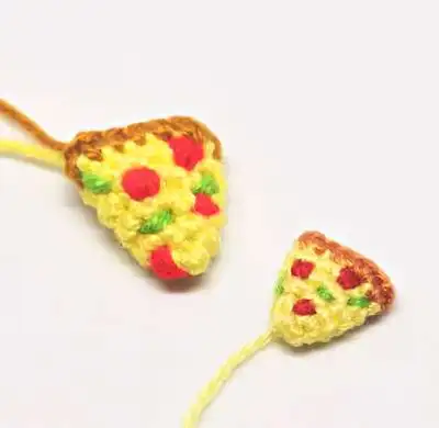 Hungry Hamsters Amigurumi Pattern step 4 - final assembly and finishing