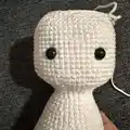 Snowman Amigurumi Pattern step 4 - final assembly and finishing