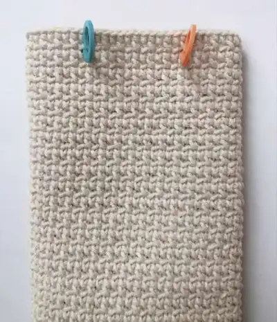 Dog Phone Pouch Amigurumi Pattern step 4 - final assembly and finishing