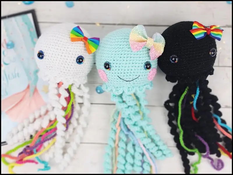 Free Intermediate crochet pattern: Jellyfish Amigurumi Pattern - Easy to follow tutorial