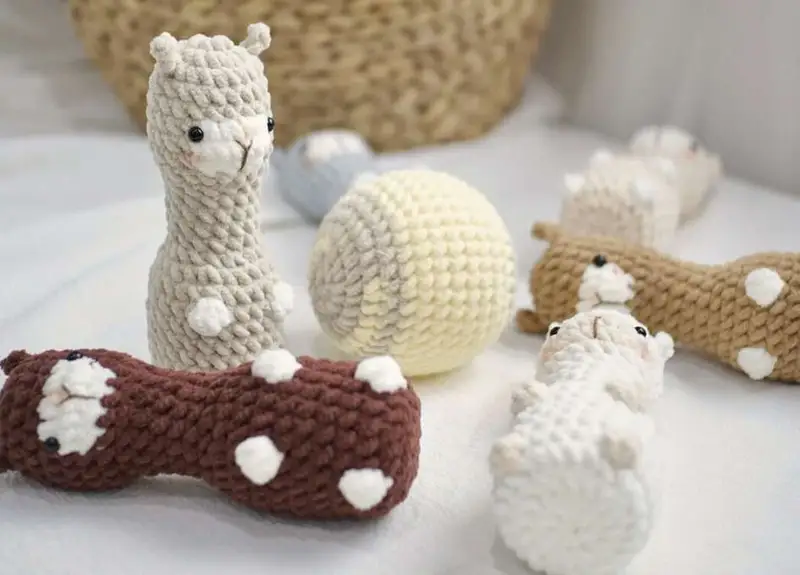 Free Intermediate crochet pattern: The Bowling Llama Amigurumi Pattern - Easy to follow tutorial