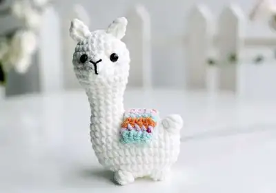 Llama No Sew Amigurumi Pattern step 1 - construction progress