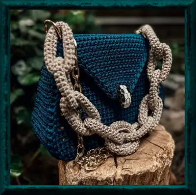 Chunky Chain Crochet Pattern step 2 - assembly progress