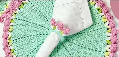 Tulip Model Placemat Pattern step 3 - details and accessories