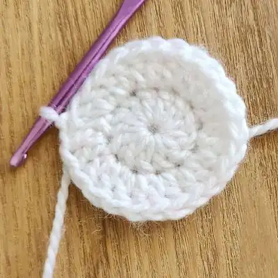 Cow Granny Square Amigurumi Pattern step 3 - details and accessories