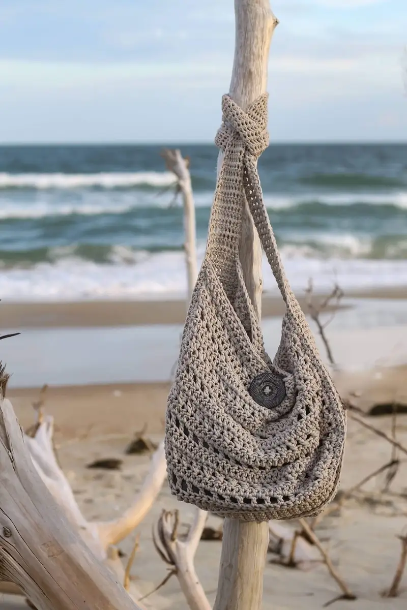 Free Intermediate crochet pattern: Grindstone Tote Bag Pattern - Easy to follow tutorial