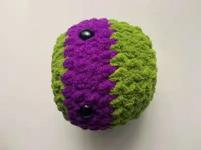 Ninja Turtle Amigurumi Pattern step 2 - assembly progress