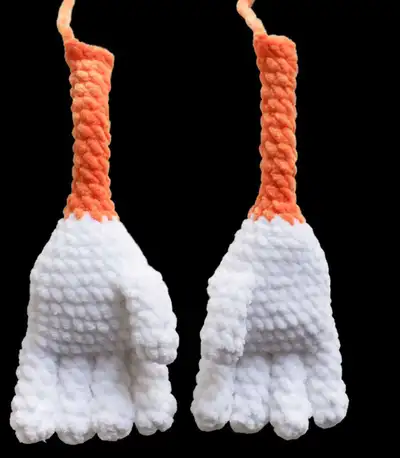 Copter-tailed Fox Amigurumi Pattern step 4 - final assembly and finishing