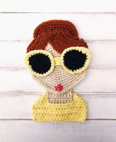 Crochet Girl Portrait Pattern step 2 - assembly progress