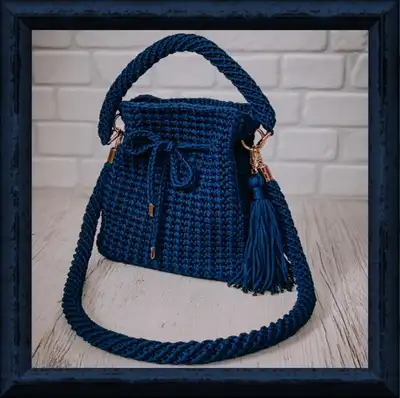 Bag -pouch Crochet Pattern step 1 - construction progress