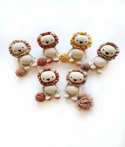 Ollie the Lion Amigurumi Pattern step 1 - construction progress