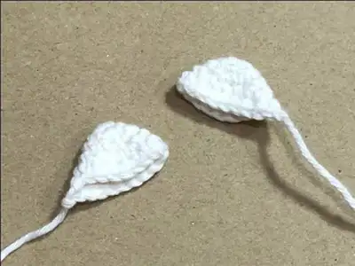 Kitty The Little White Kitten Amigurumi Pattern step 2 - assembly progress