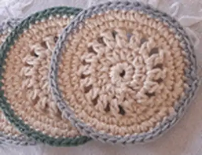Circular Coasters Pattern step 3 - details and accessories