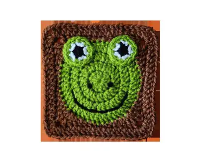 Frog Granny Square Crochet Pattern step 1 - construction progress