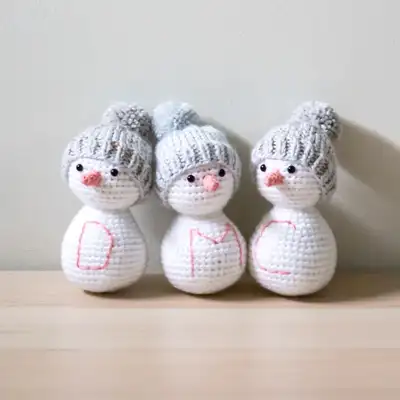 Snowman Friends Amigurumi Pattern step 1 - construction progress