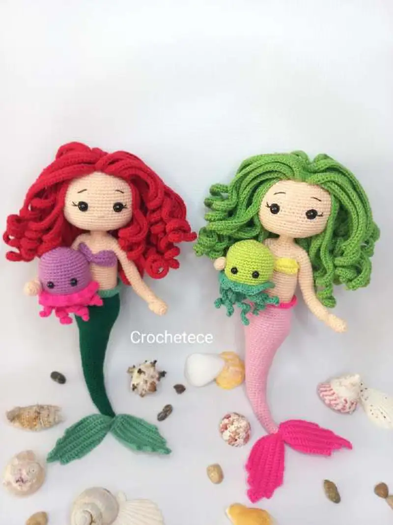 Free crochet pattern: Mermaid and Jellyfish Amigurumi Pattern - Intermediate level tutorial