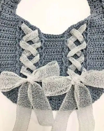 Cinta Bag Crochet Pattern step 3 - details and accessories