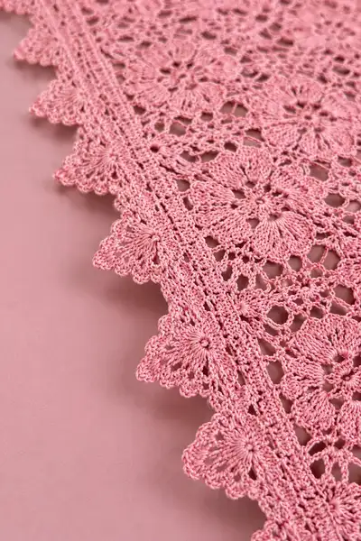 Cherry Blossom Pink Lace Table Runner Pattern step 2 - assembly progress