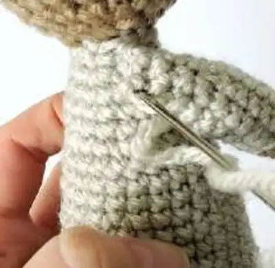 Nativity Crochet Pattern step 4 - final assembly and finishing