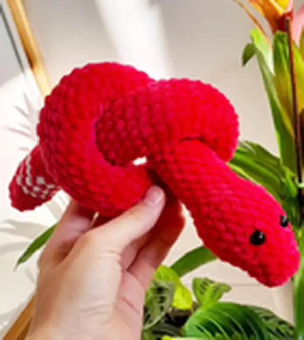 Plush Snake Amigurumi Pattern