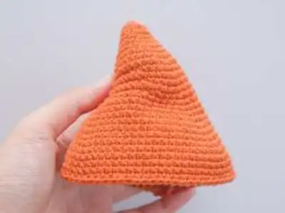 Seven Dwarfs Amigurumi Pattern step 3 - details and accessories