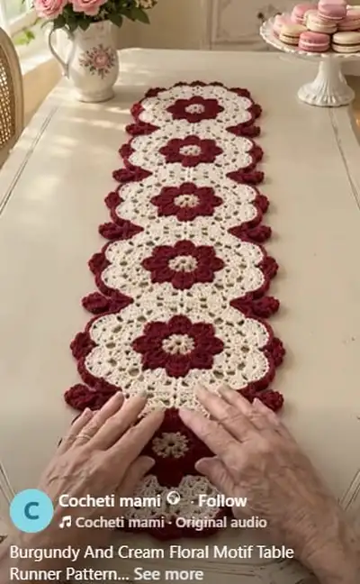 Burgundy And Cream Floral Motif Table Runner Pattern step 1 - construction progress