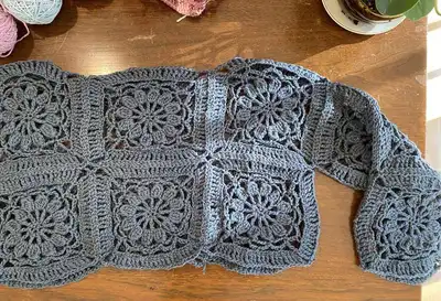 The Cornflower Sweater Pattern step 2 - assembly progress
