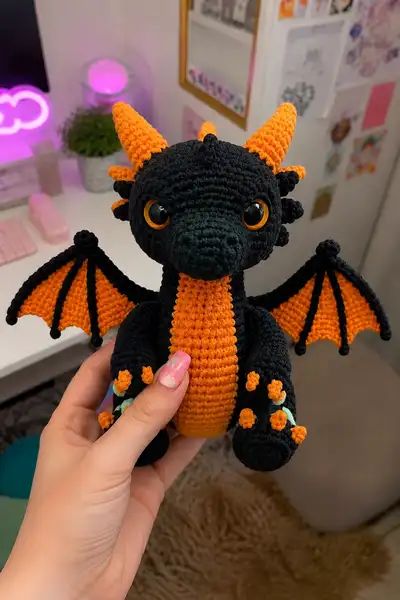Halloween Spooky Dragon Amigurumi Pattern step 1 - construction progress