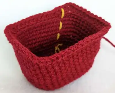 Mimic Amigurumi Pattern step 4 - final assembly and finishing