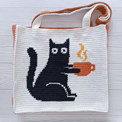 Cat with a cup Crochet Pattern step 1 - construction progress