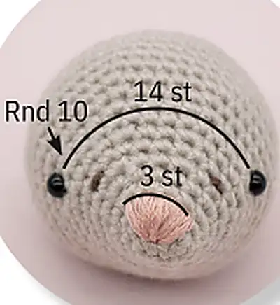Noel the Christmas Mouse Amigurumi Pattern step 2 - assembly progress