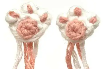 Calico Cat Amigurumi Pattern step 4 - final assembly and finishing