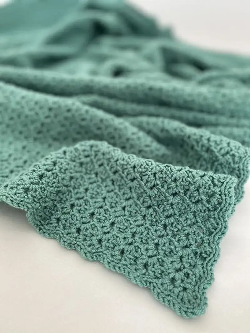 Free Beginner Friendly crochet pattern: French Countryside Blanket Pattern - Easy to follow tutorial