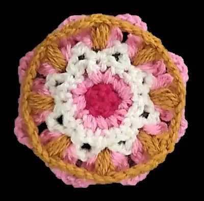 Amigurumi Holiday Lights Amigurumi Pattern step 4 - final assembly and finishing