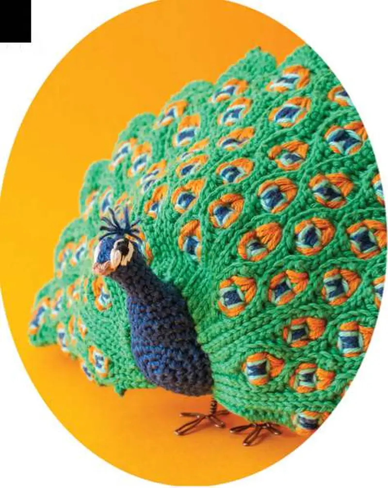 Free Intermediate crochet pattern: Peacock Amigurumi Pattern - Easy to follow tutorial