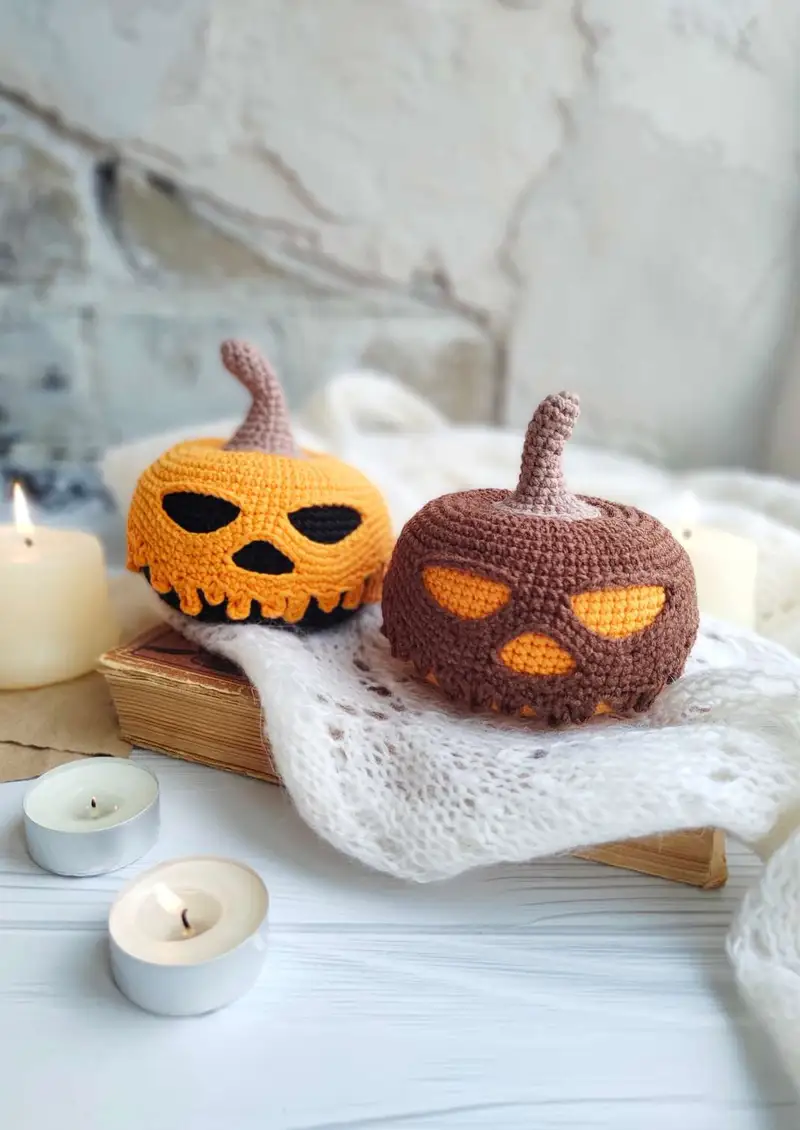 Free Intermediate crochet pattern: Pumpkin for Halloween Amigurumi Pattern - Easy to follow tutorial
