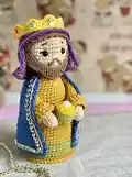Three Wise Men Amigurumi Pattern step 3 - details and accessories