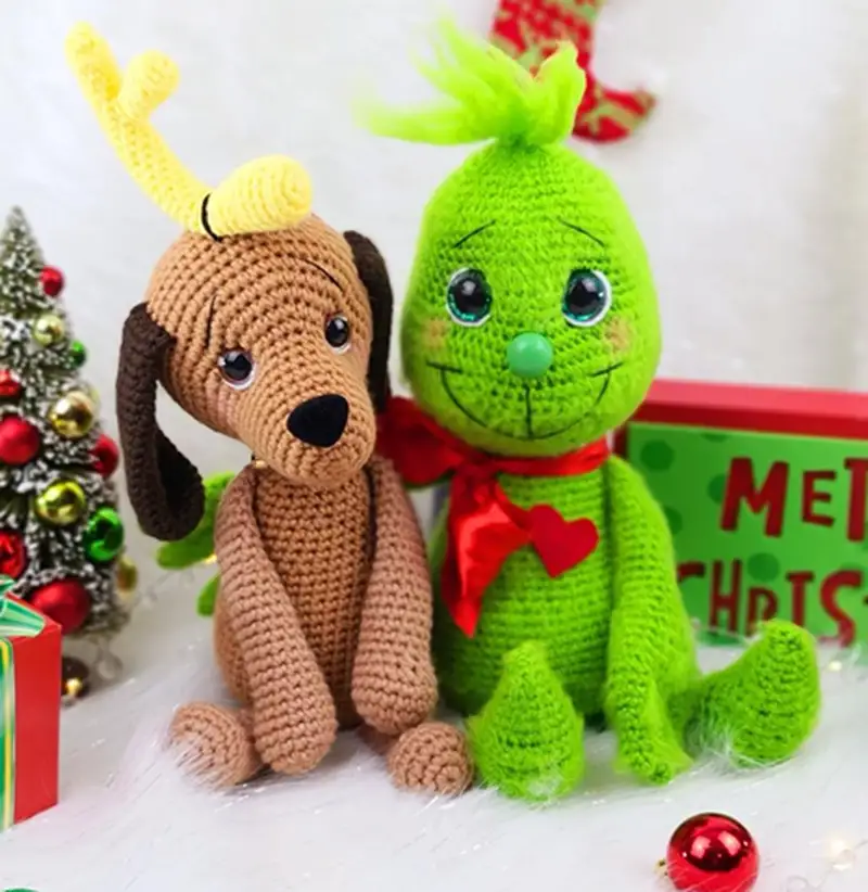 Free Intermediate crochet pattern: Baby Grinch and Max Amigurumi Pattern - Easy to follow tutorial