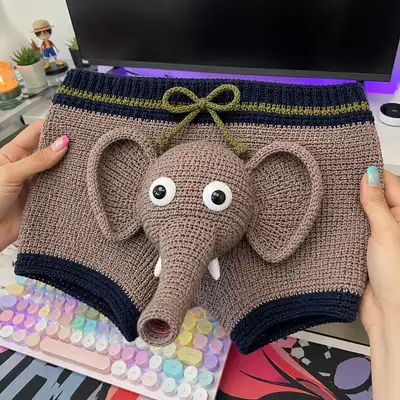 Funny Men Elephant Underwear Pattern step 1 - construction progress