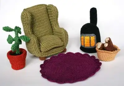 Furniture Living Room Amigurumi Pattern step 1 - construction progress