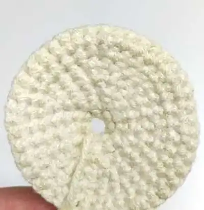Baby Dandelion Amigurumi Pattern step 4 - final assembly and finishing