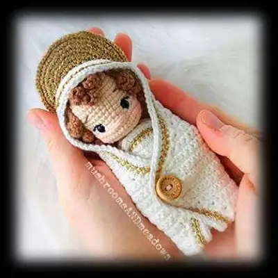 Sweet Handfuls Baby Jesus Amigurumi Pattern step 4 - final assembly and finishing
