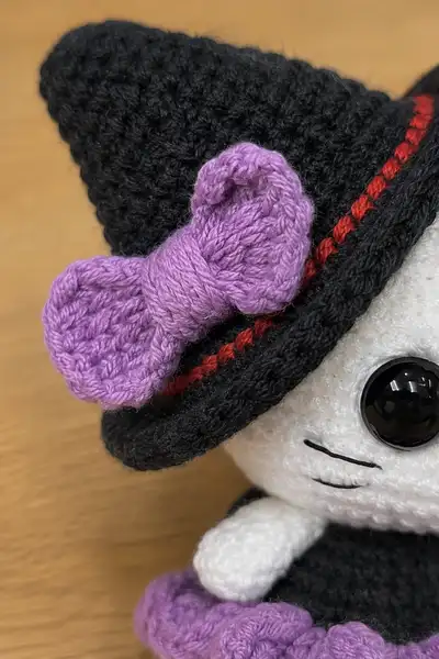 Willow The Witch Cat Amigurumi Pattern step 2 - assembly progress